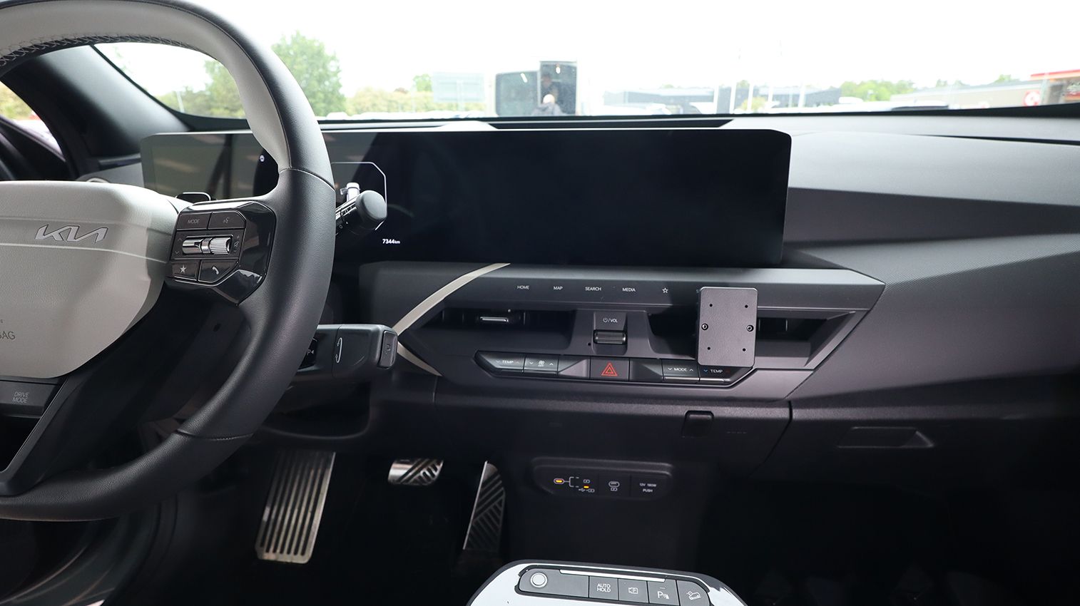 Proclip Kia EV5 25- centre montage